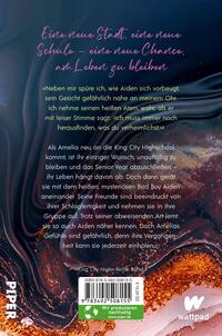 Rückansicht des Buches „She’s with me“ 