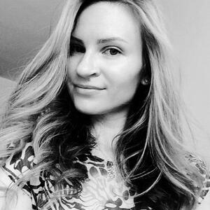 Foto von Ellie Midwood