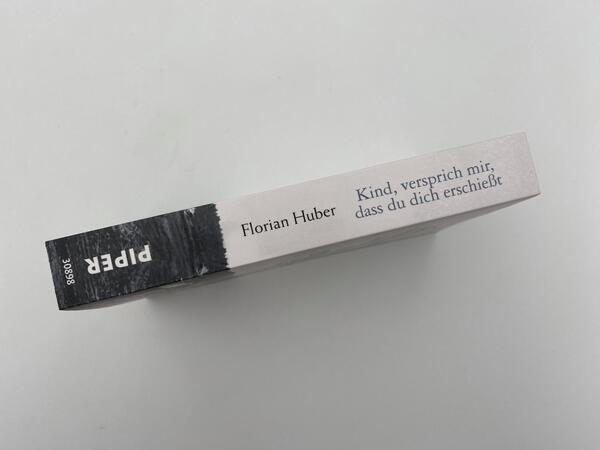 Innenansicht des Buches „Kind, versprich mir, dass du dich erschießt“