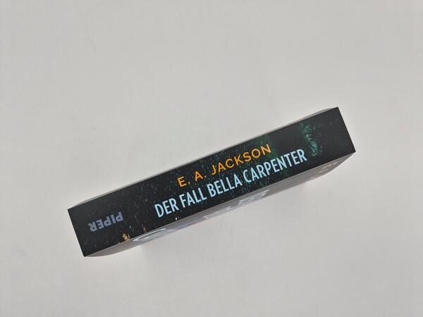 Außenansicht des Buches „Der Fall Bella Carpenter“