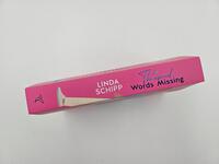 Innenansicht des Buches „A Thousand Words Missing“