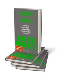 Bücherstapel des Buches „Auf die Freiheit!“