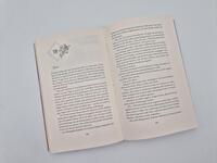 Außenansicht des Buches „The Calmest Kind of Storm“