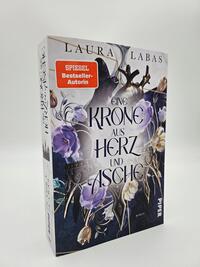 Außenansicht des Buches „Eine Krone aus Herz und Asche “
