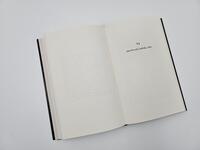 Außenansicht des Buches „Zeitpfade“