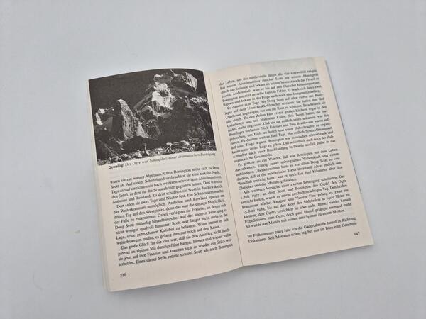 Außenansicht des Buches „Am seidenen Faden“