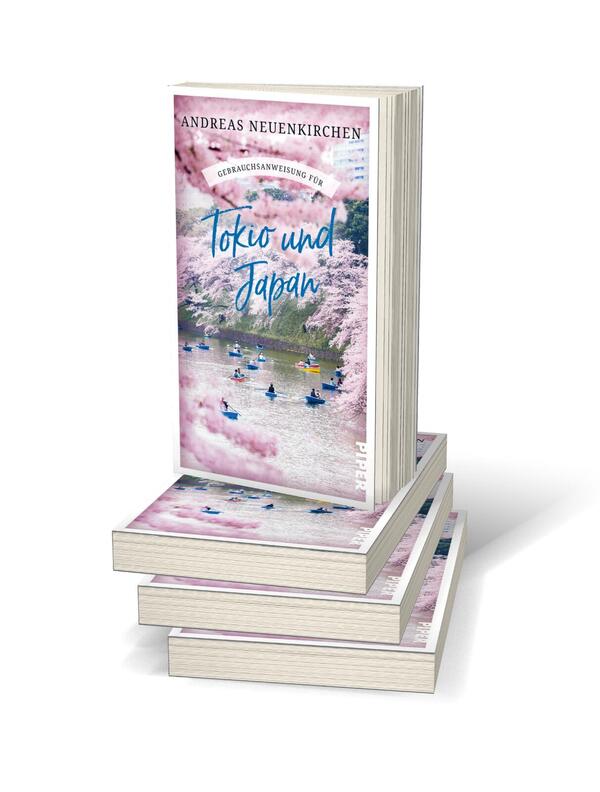 Bücherstapel des Buches „Gebrauchsanweisung für Tokio und Japan“