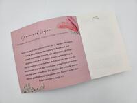 Außenansicht des Buches „Forbidden Lies“