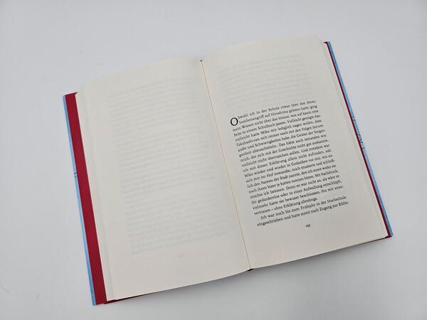 Außenansicht des Buches „Berührung“