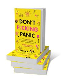 Bücherstapel des Buches „Don't f*cking panic“