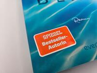 Innenansicht des Buches „Azurblau“