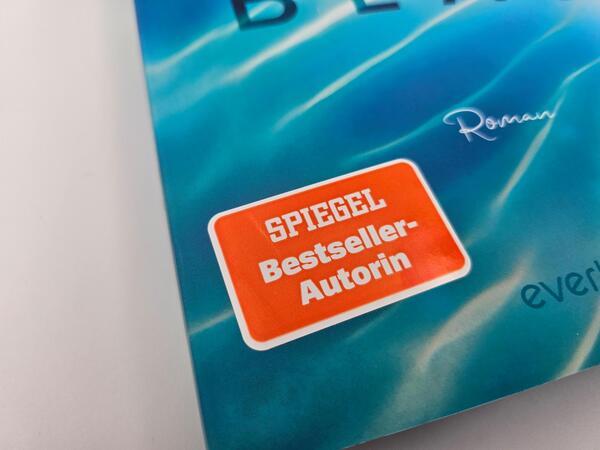 Innenansicht des Buches „Azurblau“