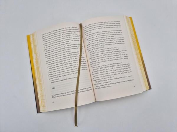 Außenansicht des Buches „Peck & Peck (English Edition)“