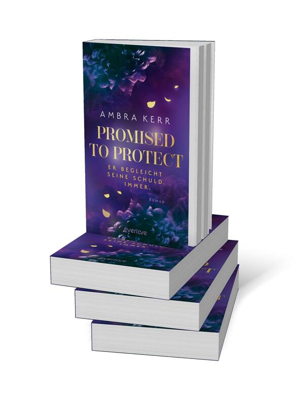 Bücherstapel des Buches „Promised to protect – Er begleicht seine Schuld. Immer.“