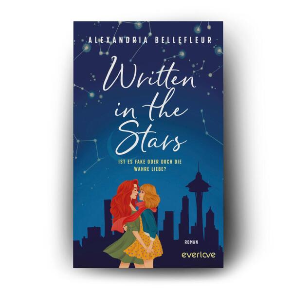 Außenansicht des Buches „Written in the Stars  – Ist es fake oder doch die wahre Liebe? “