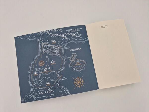 Außenansicht des Buches „Heller als Feuer“