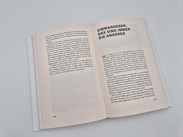 Außenansicht des Buches „This is America – is this America?“