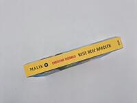 Außenansicht des Buches „Weite Wege Wandern“