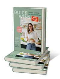 Bücherstapel des Buches „Deliciously Ella – QUICK WINS   “