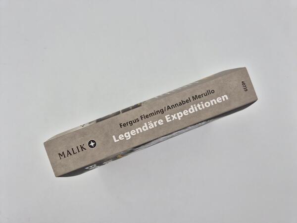 Außenansicht des Buches „Legendäre Expeditionen“
