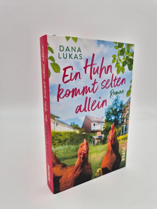 Außenansicht des Buches „Ein Huhn kommt selten allein“