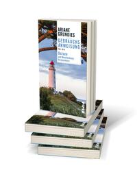 Bücherstapel des Buches „Gebrauchsanweisung für die Ostsee und Mecklenburg-Vorpommern“