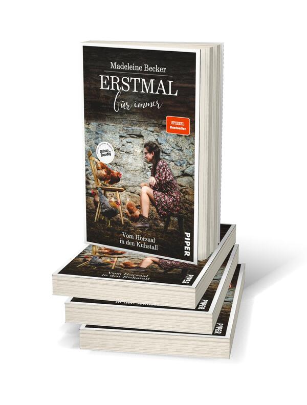 Bücherstapel des Buches „Erstmal für immer“