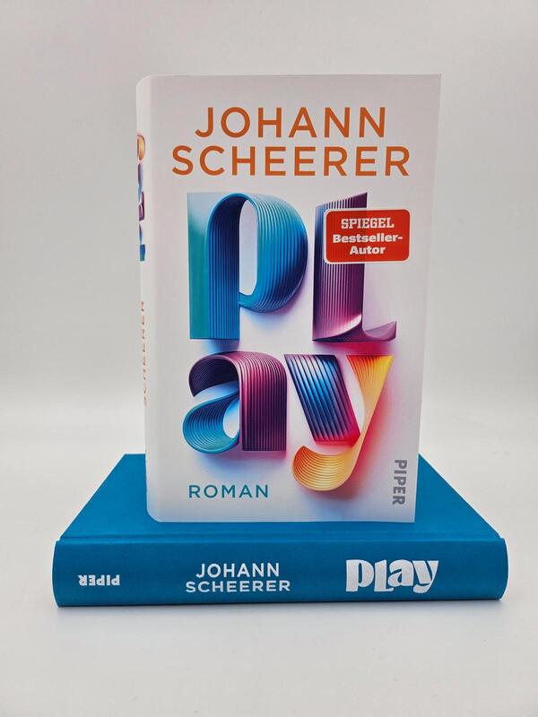 Außenansicht des Buches „Play“