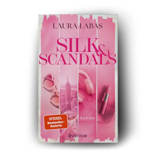 Außenansicht des Buches „Silk & Scandals“