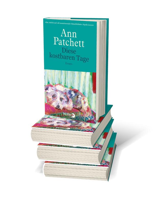 Bücherstapel des Buches „Diese kostbaren Tage“