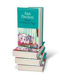 Bücherstapel des Buches „Diese kostbaren Tage“