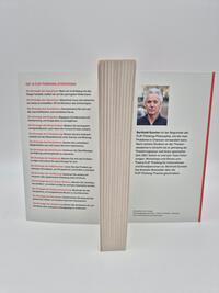 Außenansicht des Buches „FLIP Thinking“