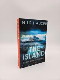 Außenansicht des Buches „The Island – Es gibt kein Entkommen“