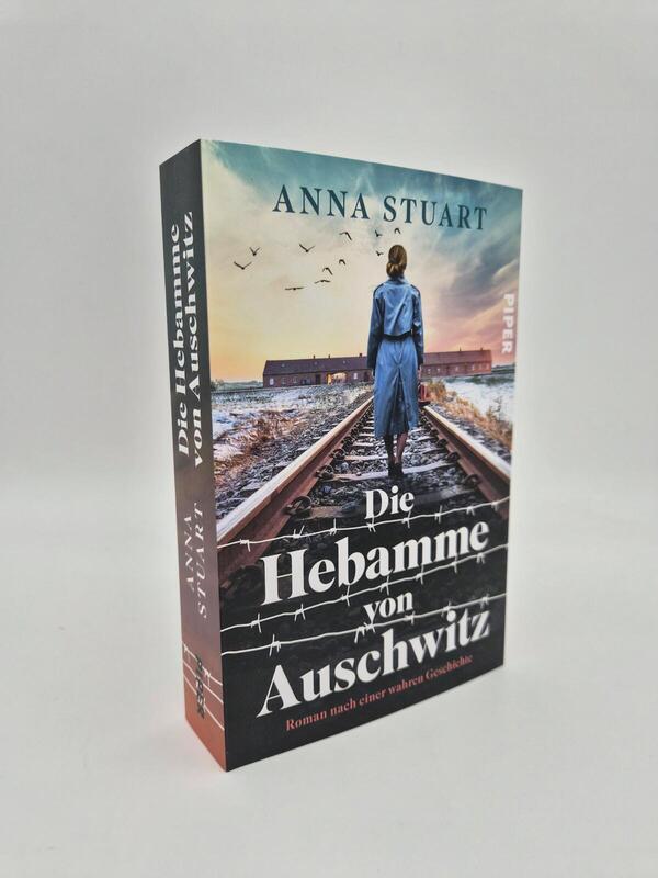 Außenansicht des Buches „Die Hebamme von Auschwitz“