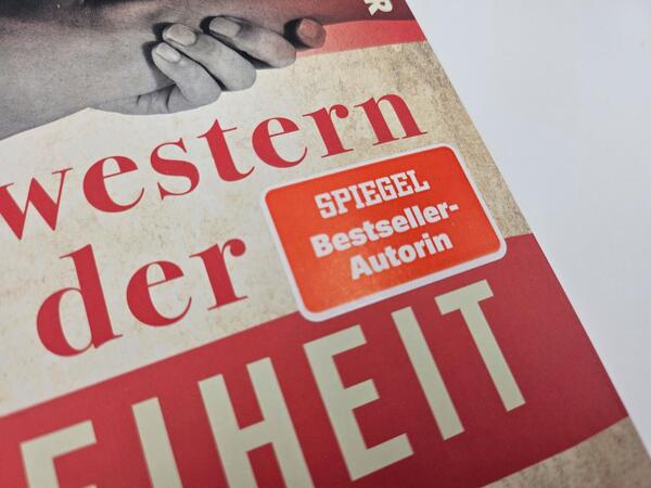 Außenansicht des Buches „Schwestern der Freiheit “