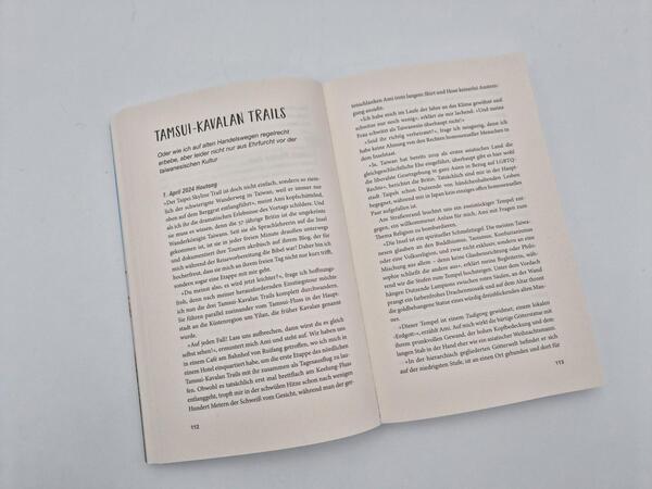 Außenansicht des Buches „Hiking Asia“