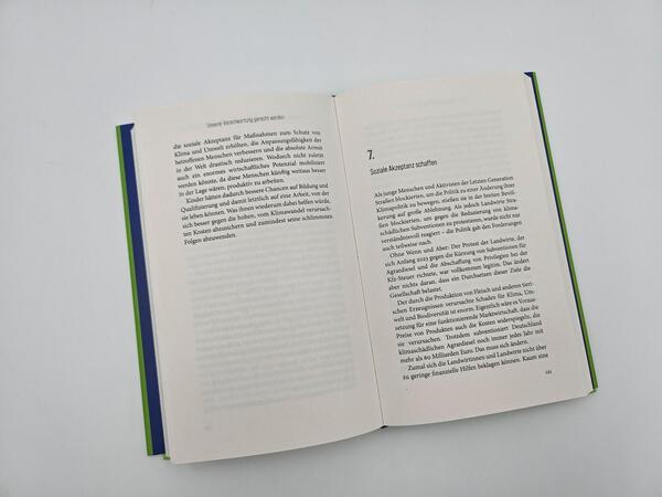 Außenansicht des Buches „Nach uns die Zukunft“