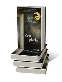 Bücherstapel des Buches „Zeitpfade“