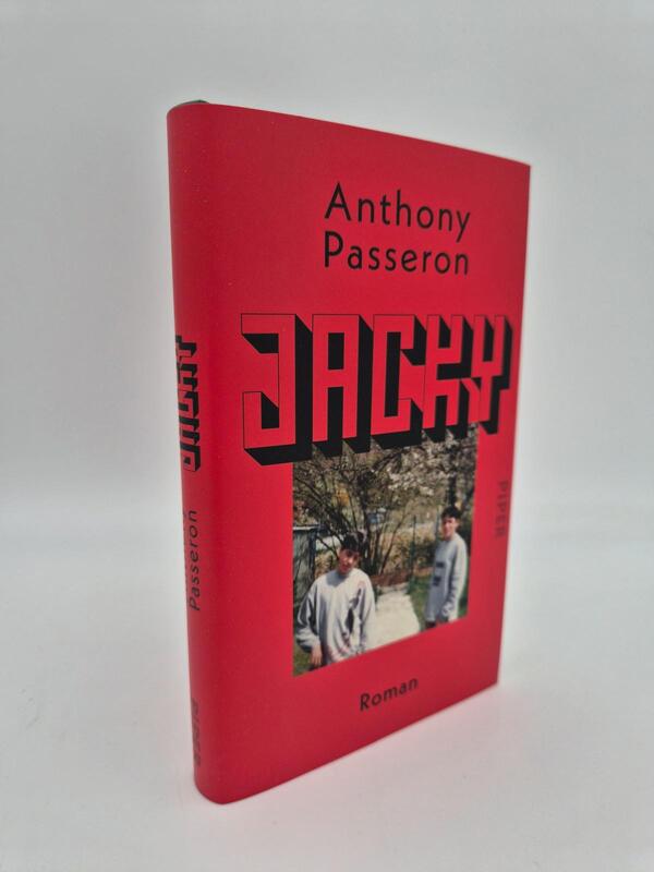 Außenansicht des Buches „Jacky“