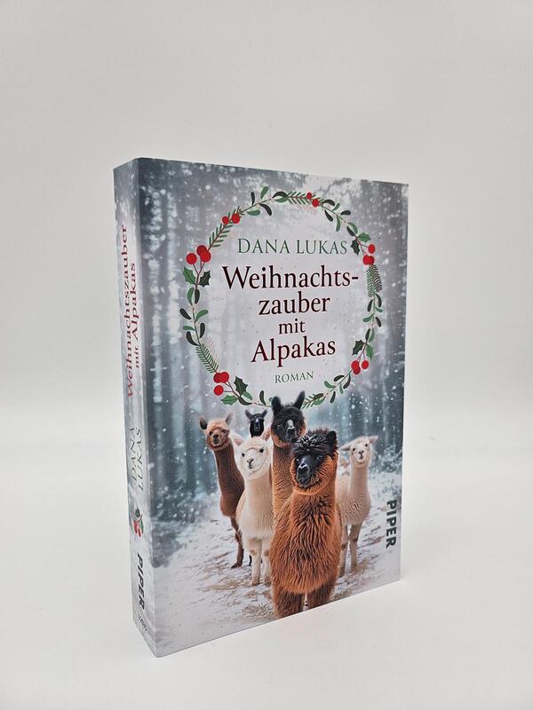 Außenansicht des Buches „Weihnachtszauber mit Alpakas“