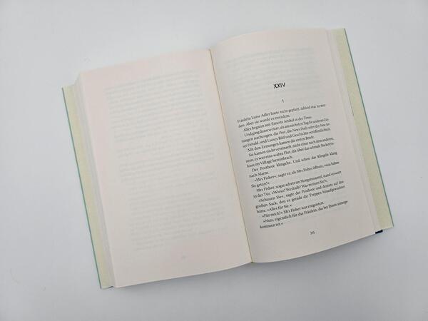 Außenansicht des Buches „Im Warten sind wir wundervoll“