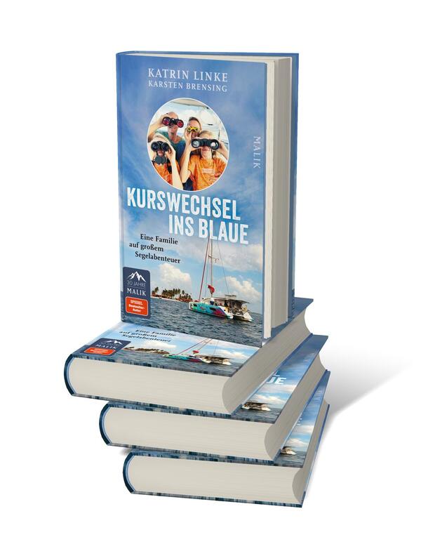 Bücherstapel des Buches „Kurswechsel ins Blaue“