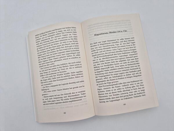 Außenansicht des Buches „Die Feinde des Imperiums“