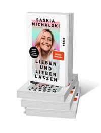 Bücherstapel des Buches „Lieben und lieben lassen“