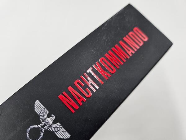 Innenansicht des Buches „Nachtkommando “