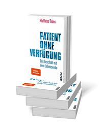 Bücherstapel des Buches „Patient ohne Verfügung“