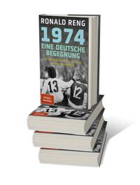 Bücherstapel des Buches „1974 – Eine deutsche Begegnung“