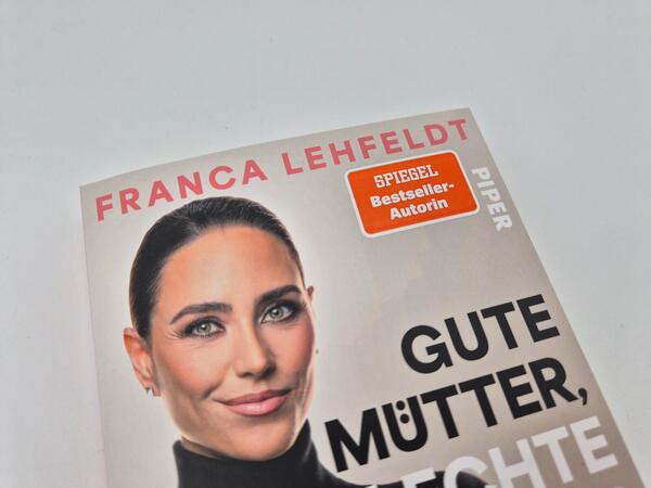 Außenansicht des Buches „Gute Mütter, schlechte Mütter“