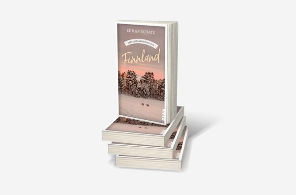 Bücherstapel des Buches „Gebrauchsanweisung für Finnland“