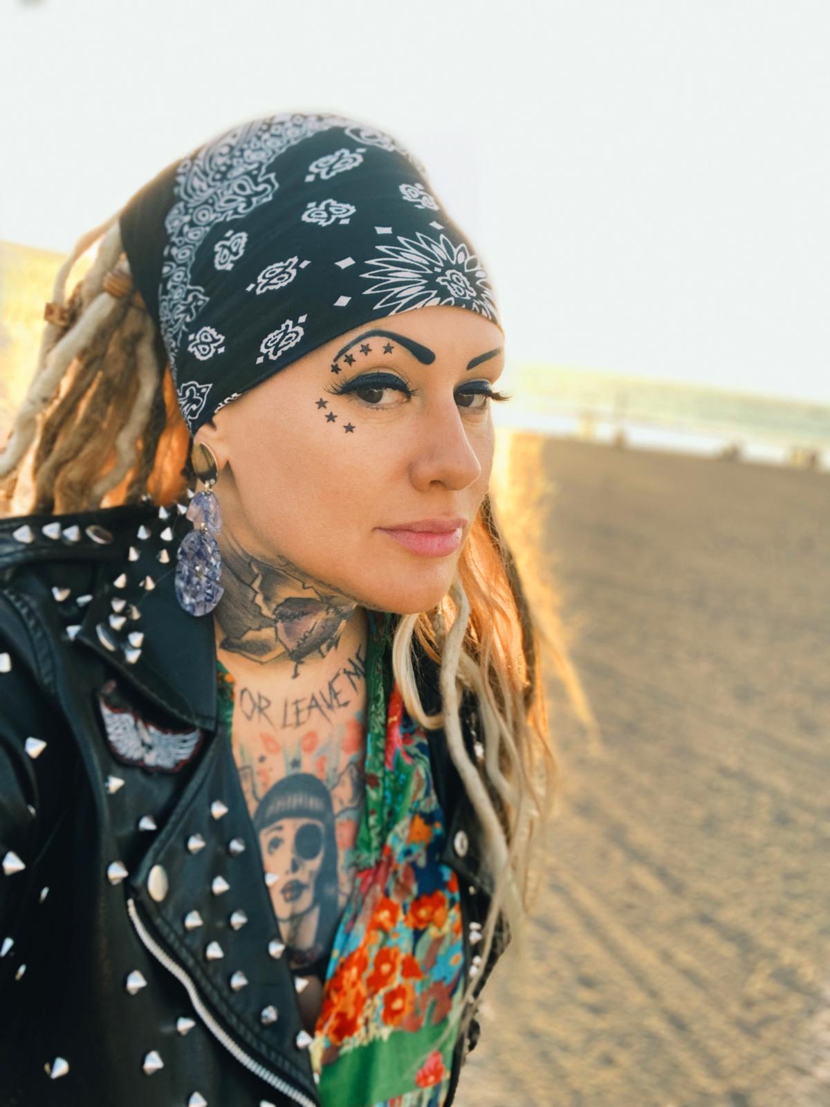 Myriam  von M